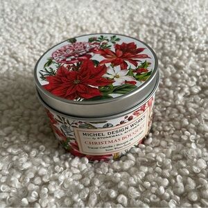 Michel Design Works Christmas bouquet candle